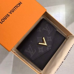 V Monogram - Wallet
