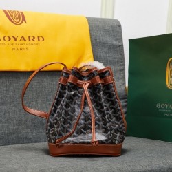Petit Flot Bucket Bag