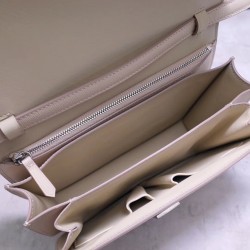 Classic Box Medium Bag