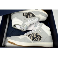 B27 High Top Sneaker