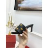 Roman Stud Pump (Women’s)