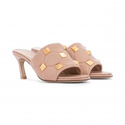 Roman Stud Pump (Women’s)