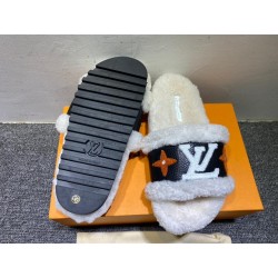 Paseo Slippers (Women’s)