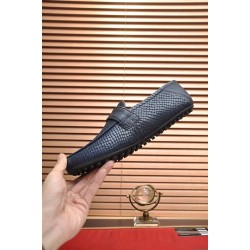 GV*C1 Snake Pattern Double G Driver Moccasin (Men's)