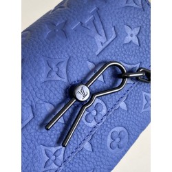 LIV Steamer Wearable Wallet