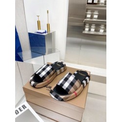 B*RBRY Vintage Check Slide Slippers
