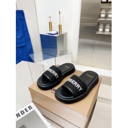 B*RBRY Logo Slippers