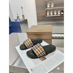 B*RBRY Vintage Check Slide Slippers