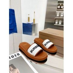Embroidery Slippers (Women’s)