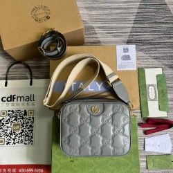 GG Matelassé Shoulder Bag
