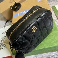GG Matelassé Shoulder Bag