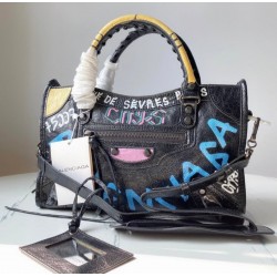 City Classic Graffiti Handbag