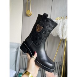 LIV Downtown Ankle Boot (Women’s)