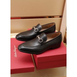 Gancini Ornament Loafer (Men’s)