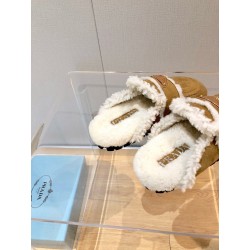 Fur Slippers (Women’s)