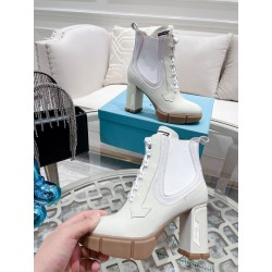 Lace Up Boots (Women’s)