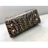 Peekaboo Vertigo - Handbag