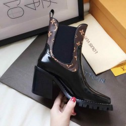Star Trail Chelsea Boot (Women’s)