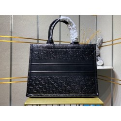 Oblique Book Tote Large