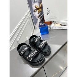 Outdoor Slippers (Women’s)