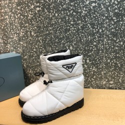 Padded Boots (Women’s)