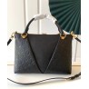 V Tote MM Monogram Empreinte