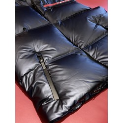 Re-Nylon Sleeveless Jacket