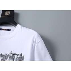 Graffiti Chest Logo T-shirt