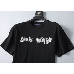 Graffiti Chest Logo T-shirt