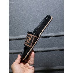 FF Logo Slippers (Men’s)