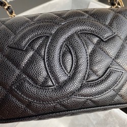 Quilted Caviar Timeless CC Pochette