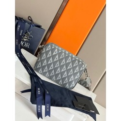 Saddle Triple Pouch CD Diamond