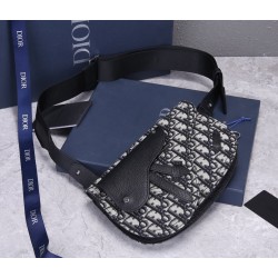 Saddle Messenger Pouch Oblique Jacquard