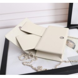 Lady D Pouch Ultra Matte