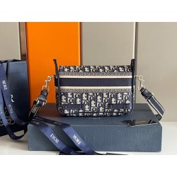 D-camp Small Messenger Bag