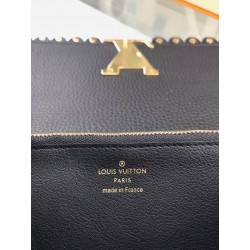 Capucines Taurillon Chain Wallet